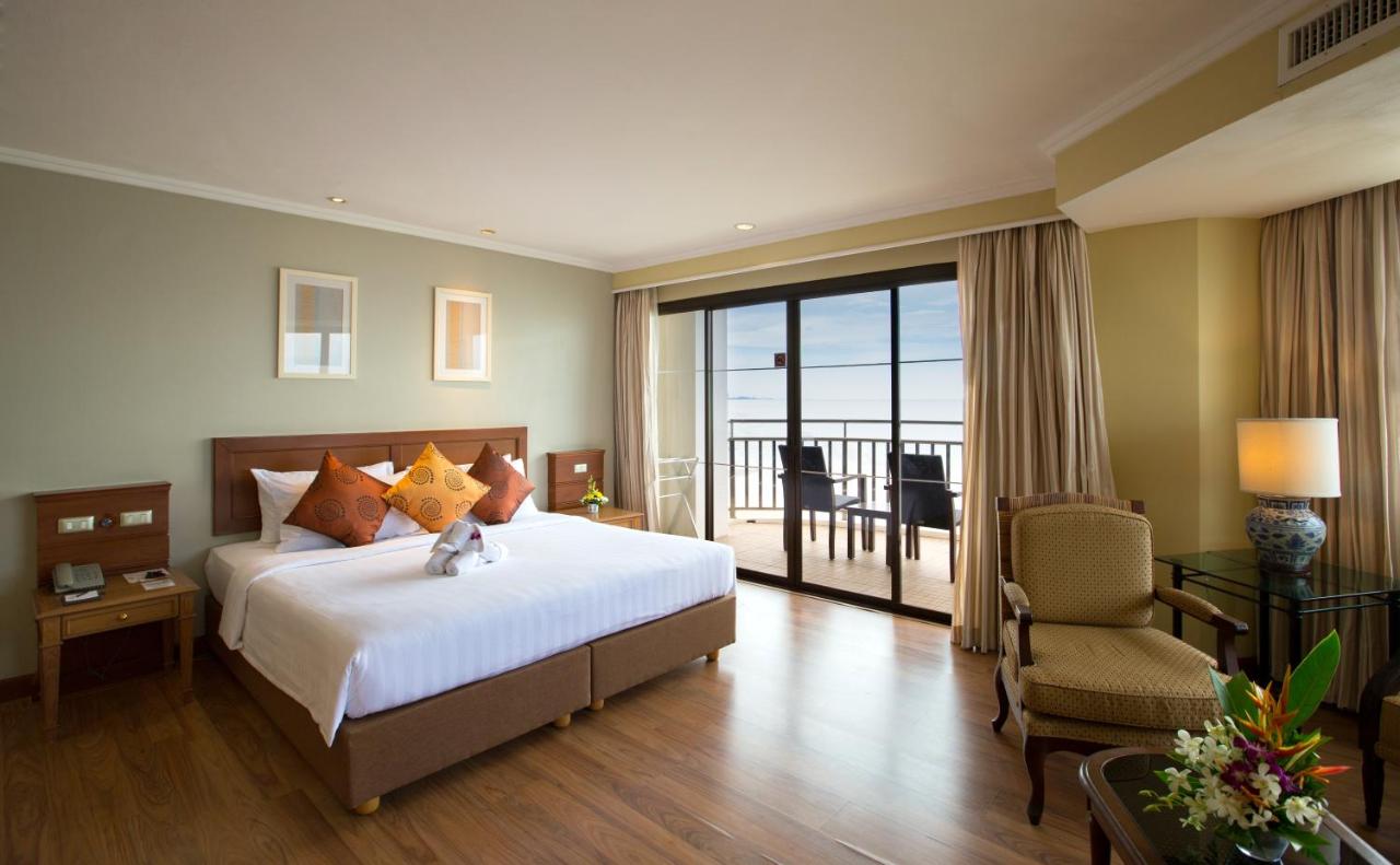 The Imperial Hua Hin Beach Resort