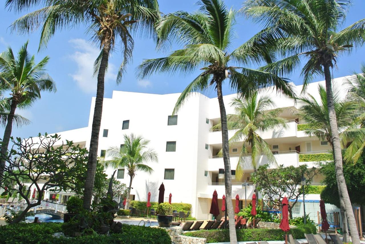 The Imperial Hua Hin Beach Resort