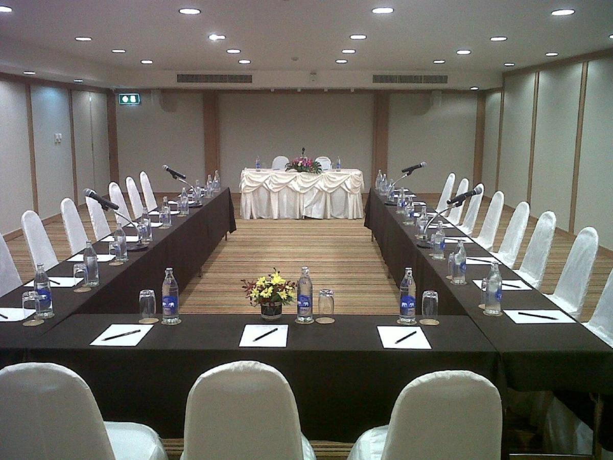 The Imperial Hua Hin Beach Resort