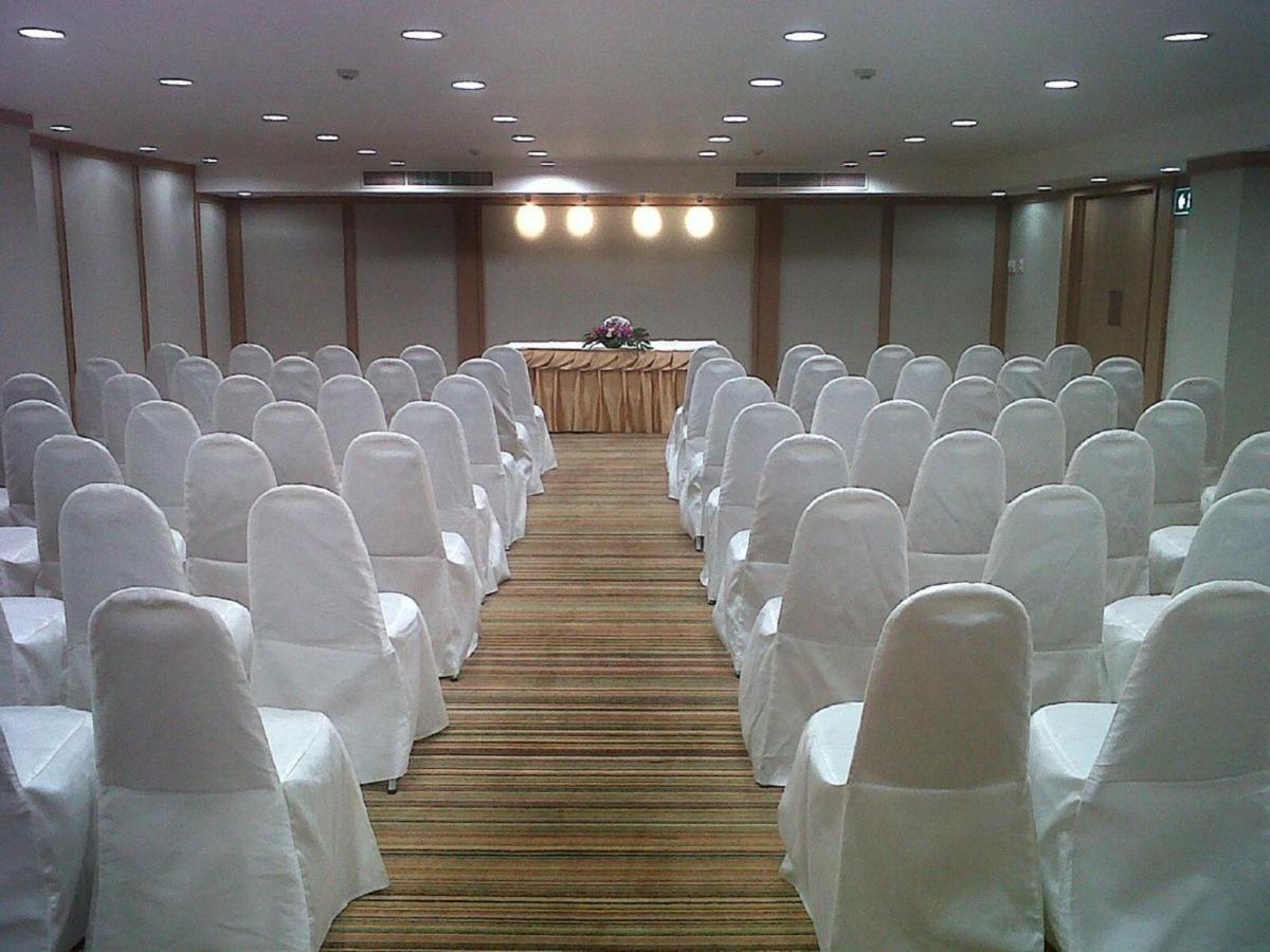 The Imperial Hua Hin Beach Resort