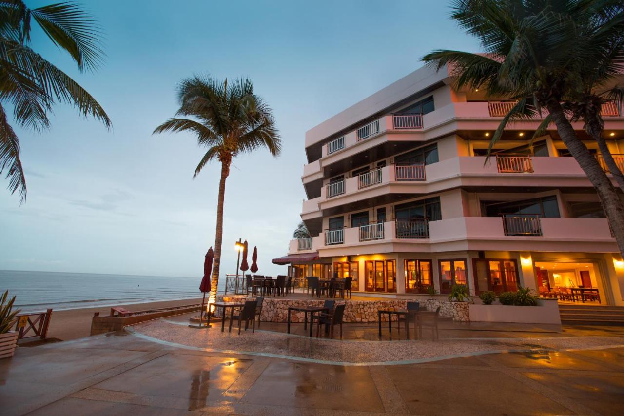 The Imperial Hua Hin Beach Resort