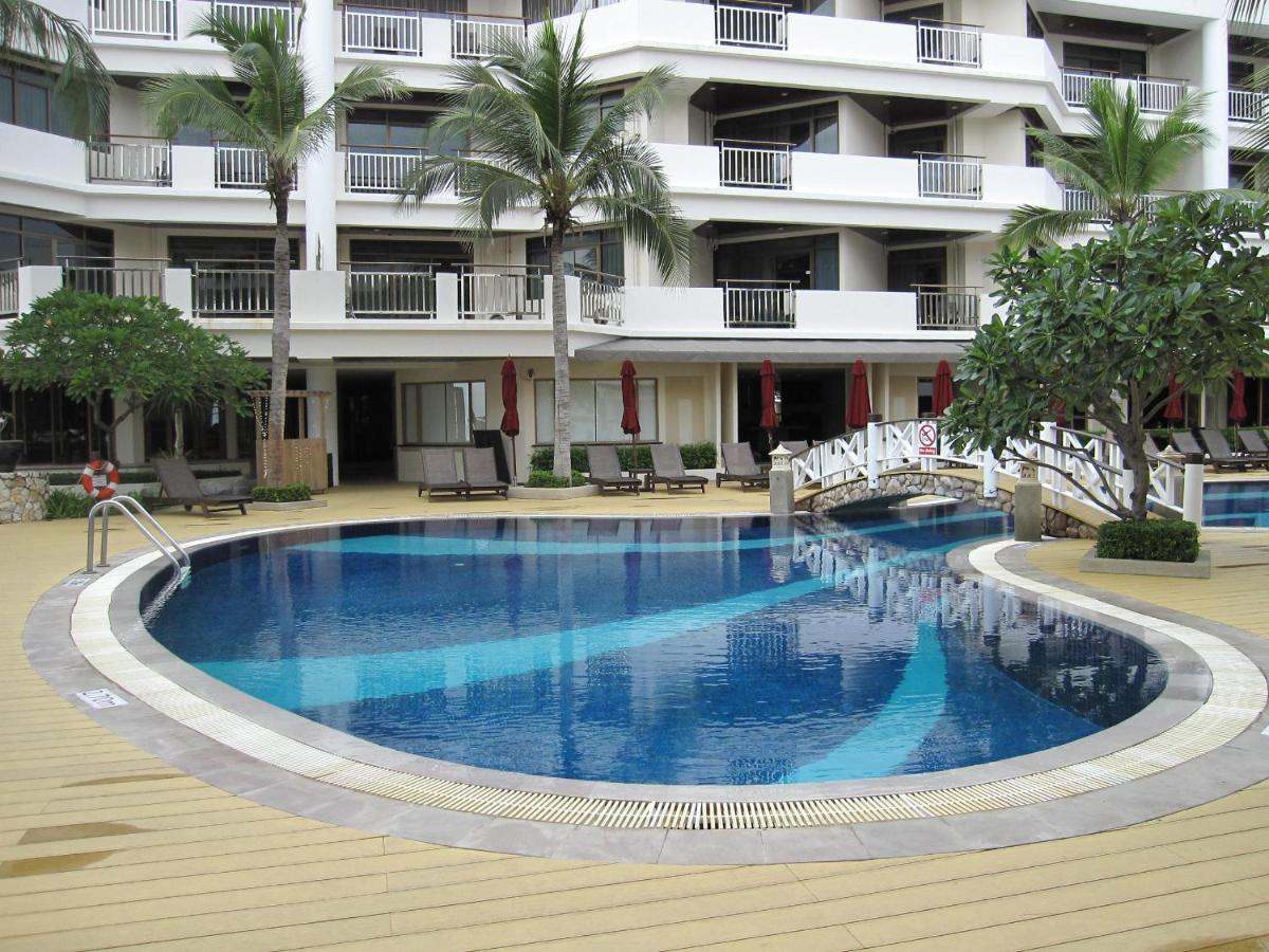 The Imperial Hua Hin Beach Resort