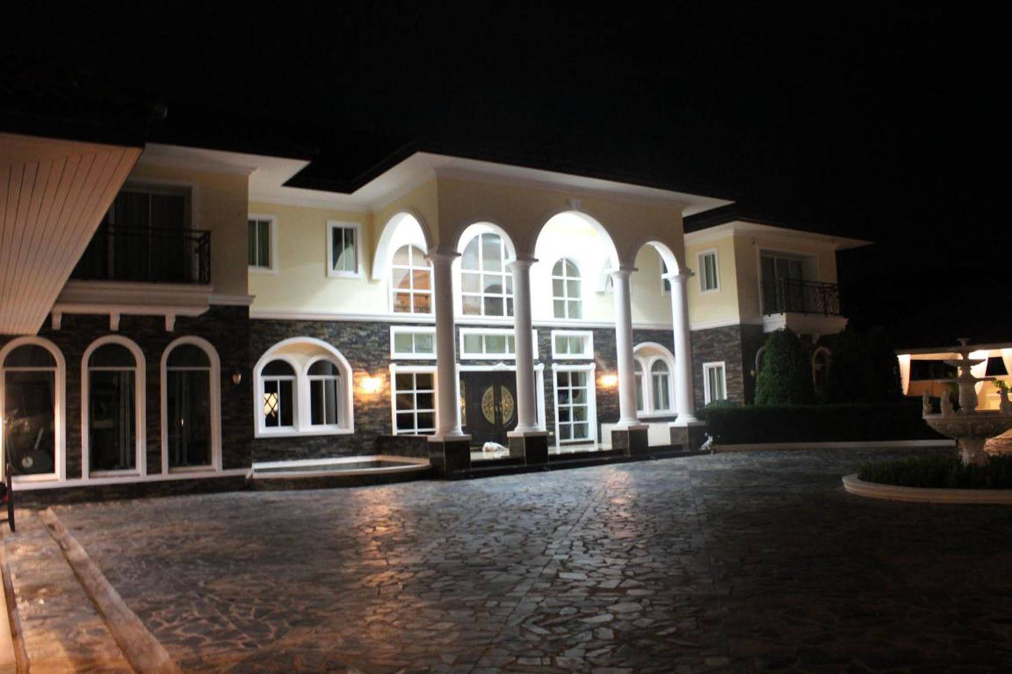 The Mansion