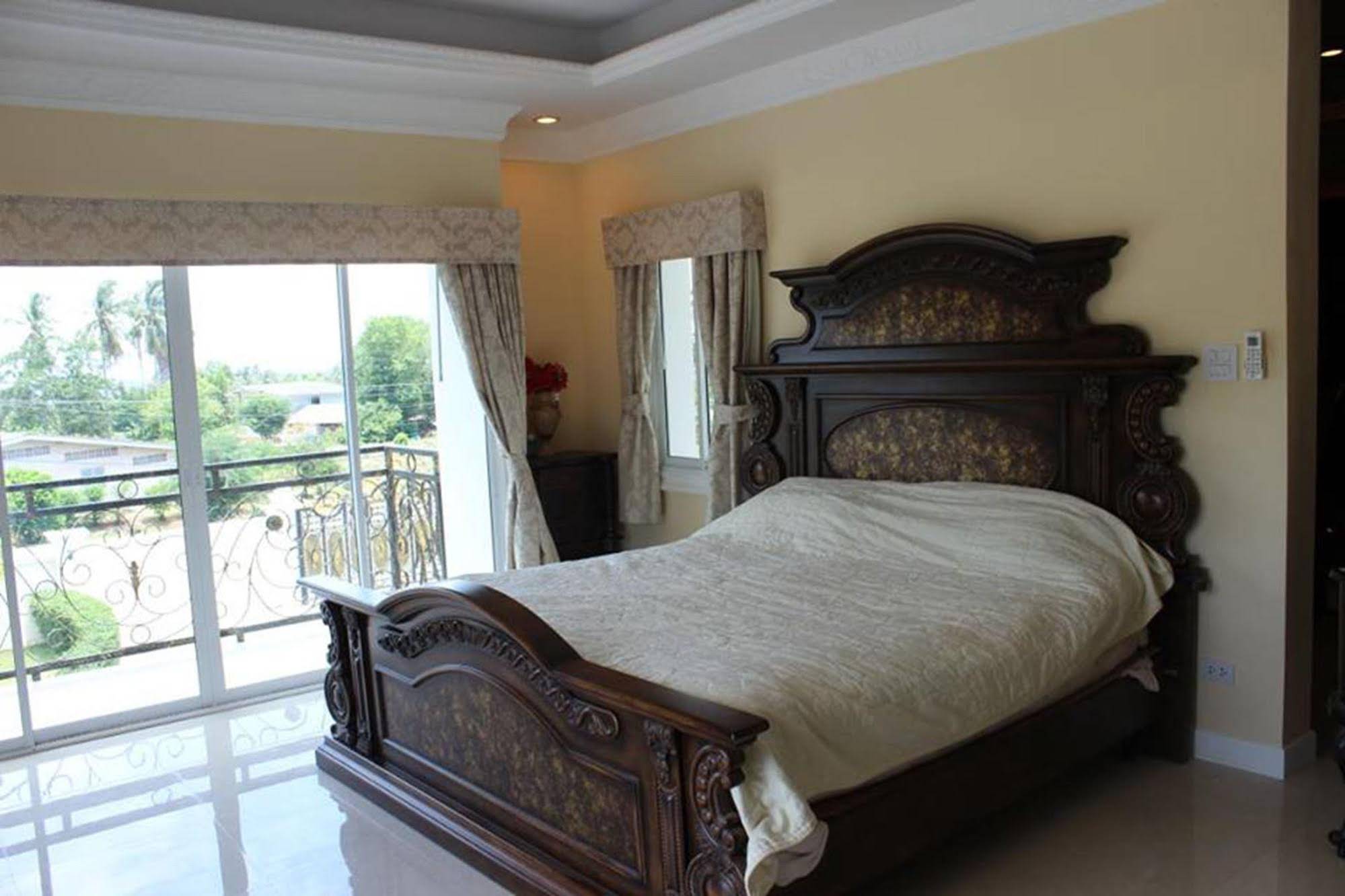 The Mansion