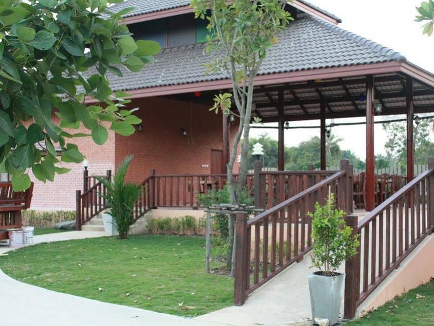 Waterside Resort
