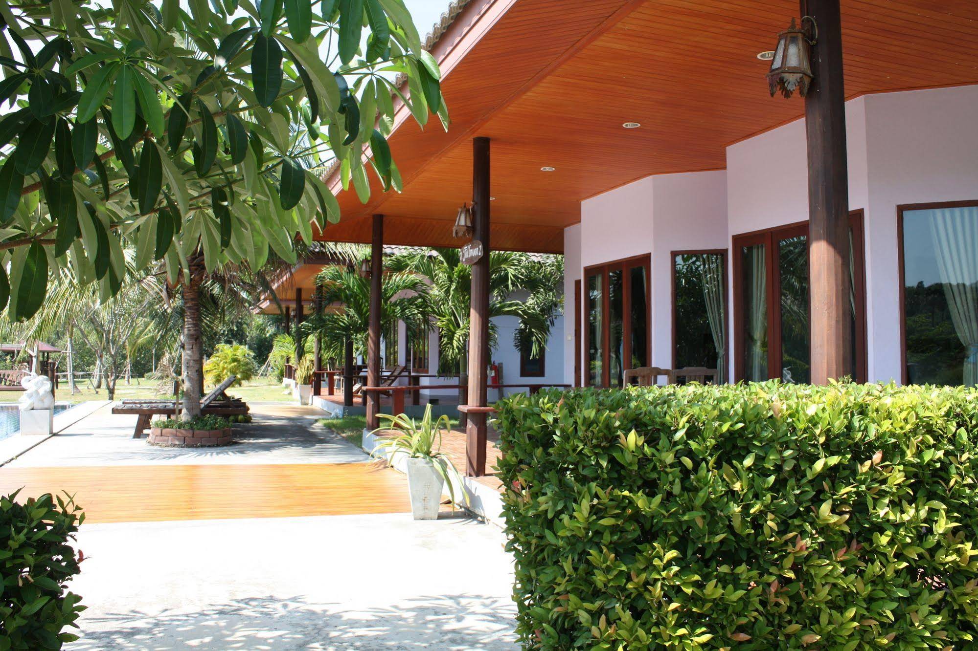 Waterside Resort