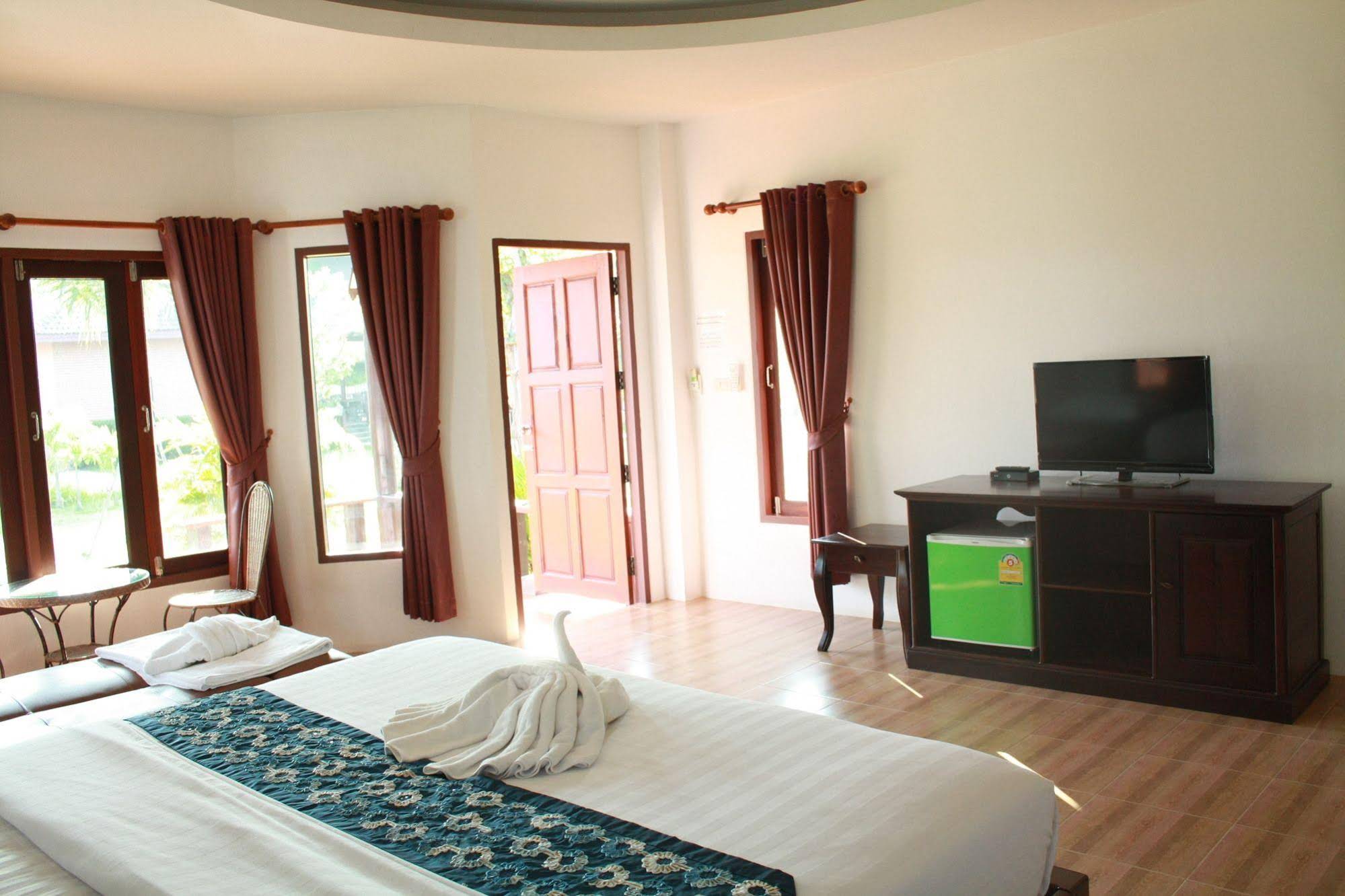 Waterside Resort