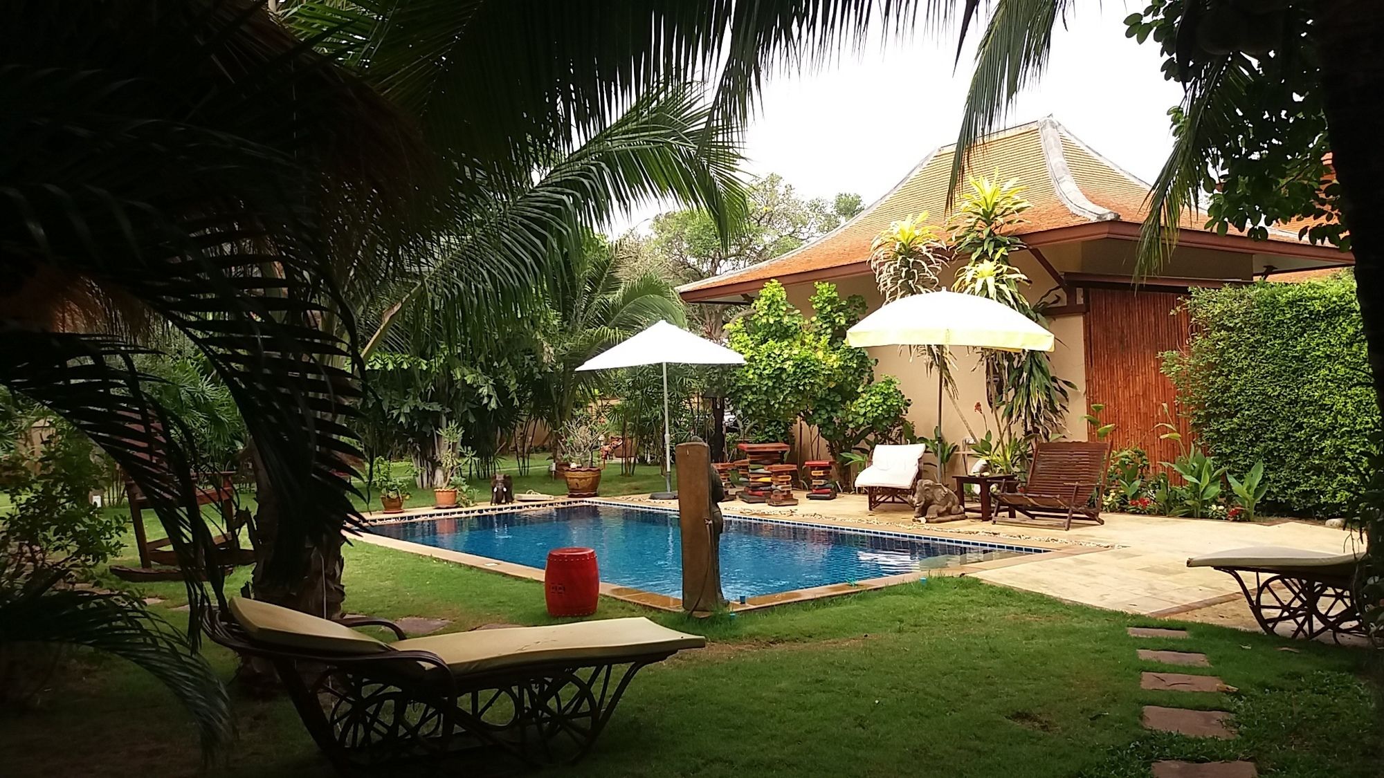Malee Garden