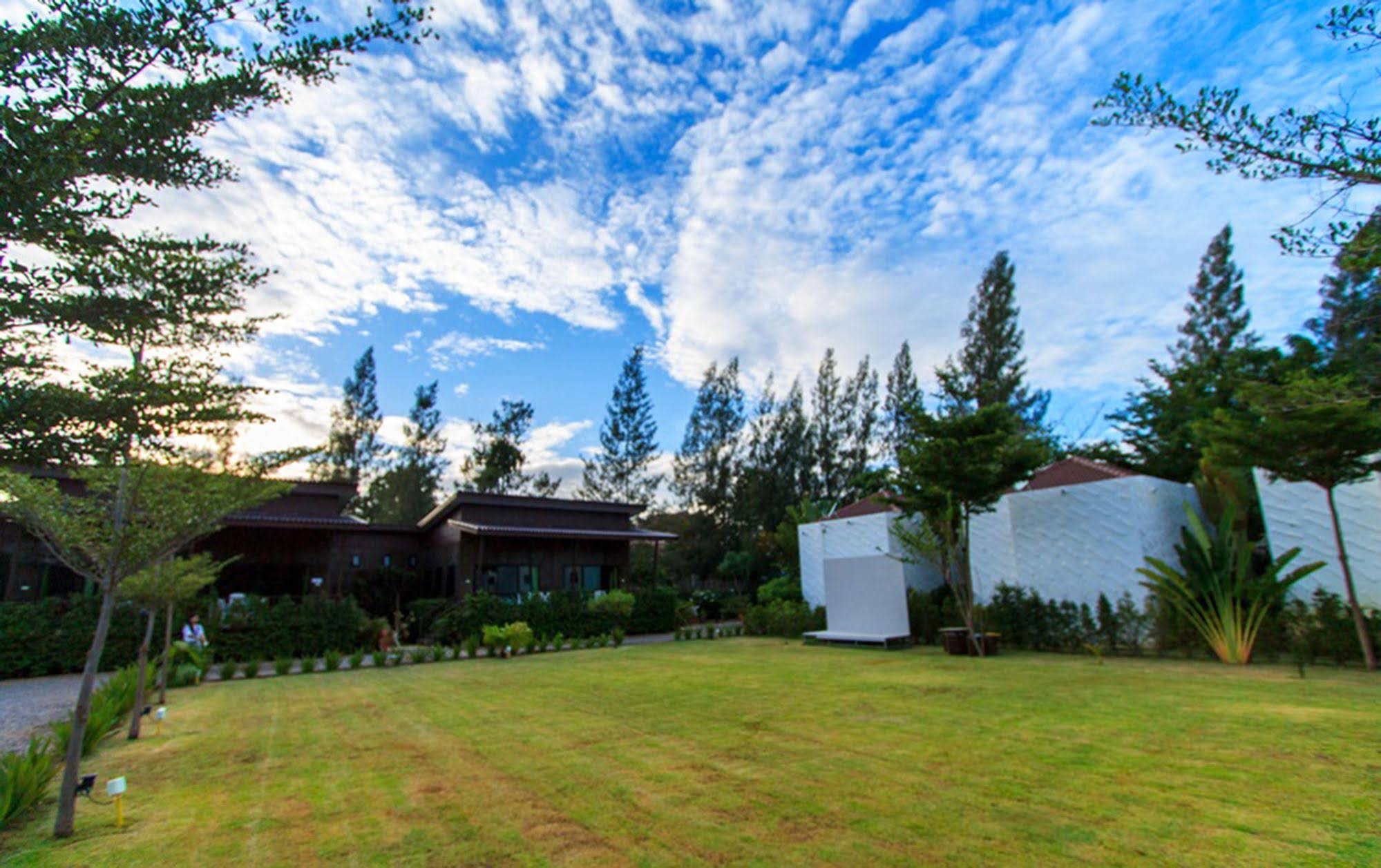 Pranburi Cabana Resort