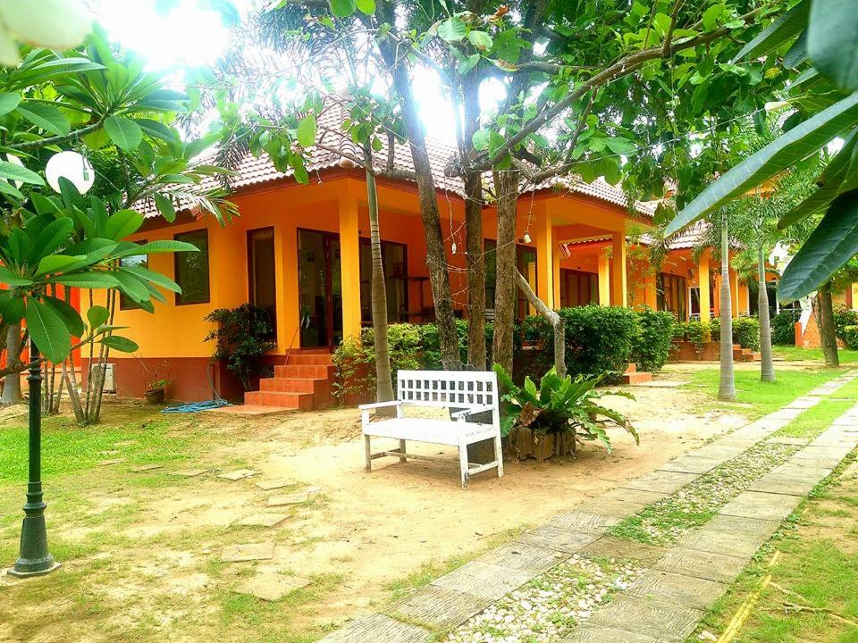 Pranmanee Beach Resort