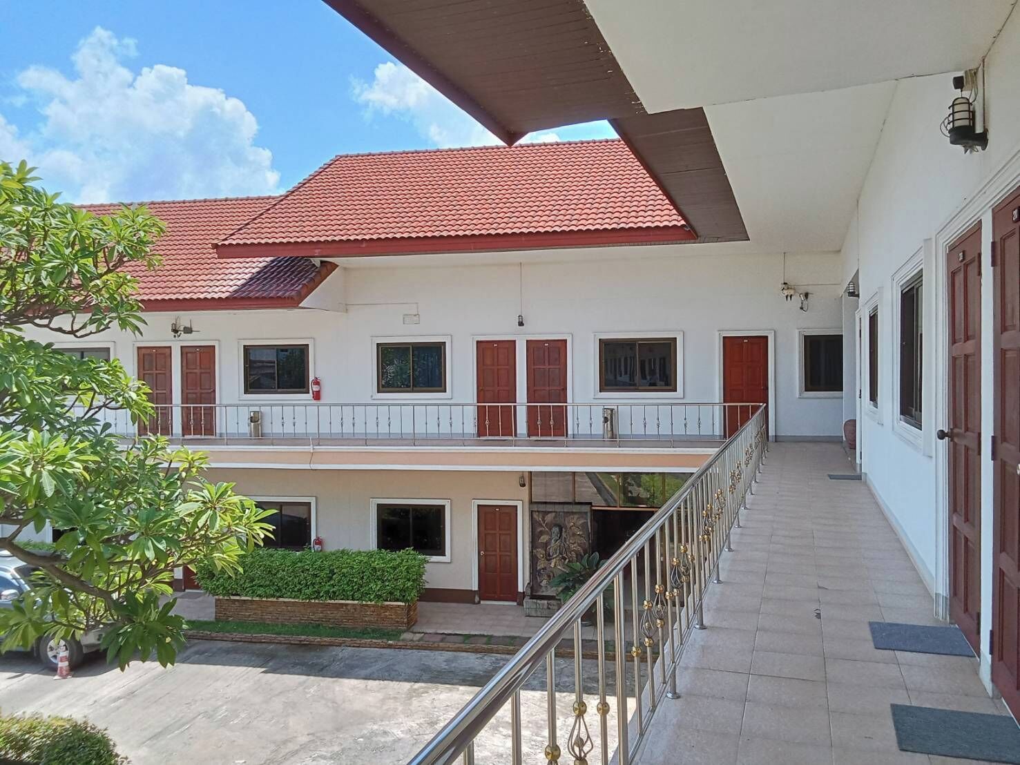 Thai Ngam Palace Hotel