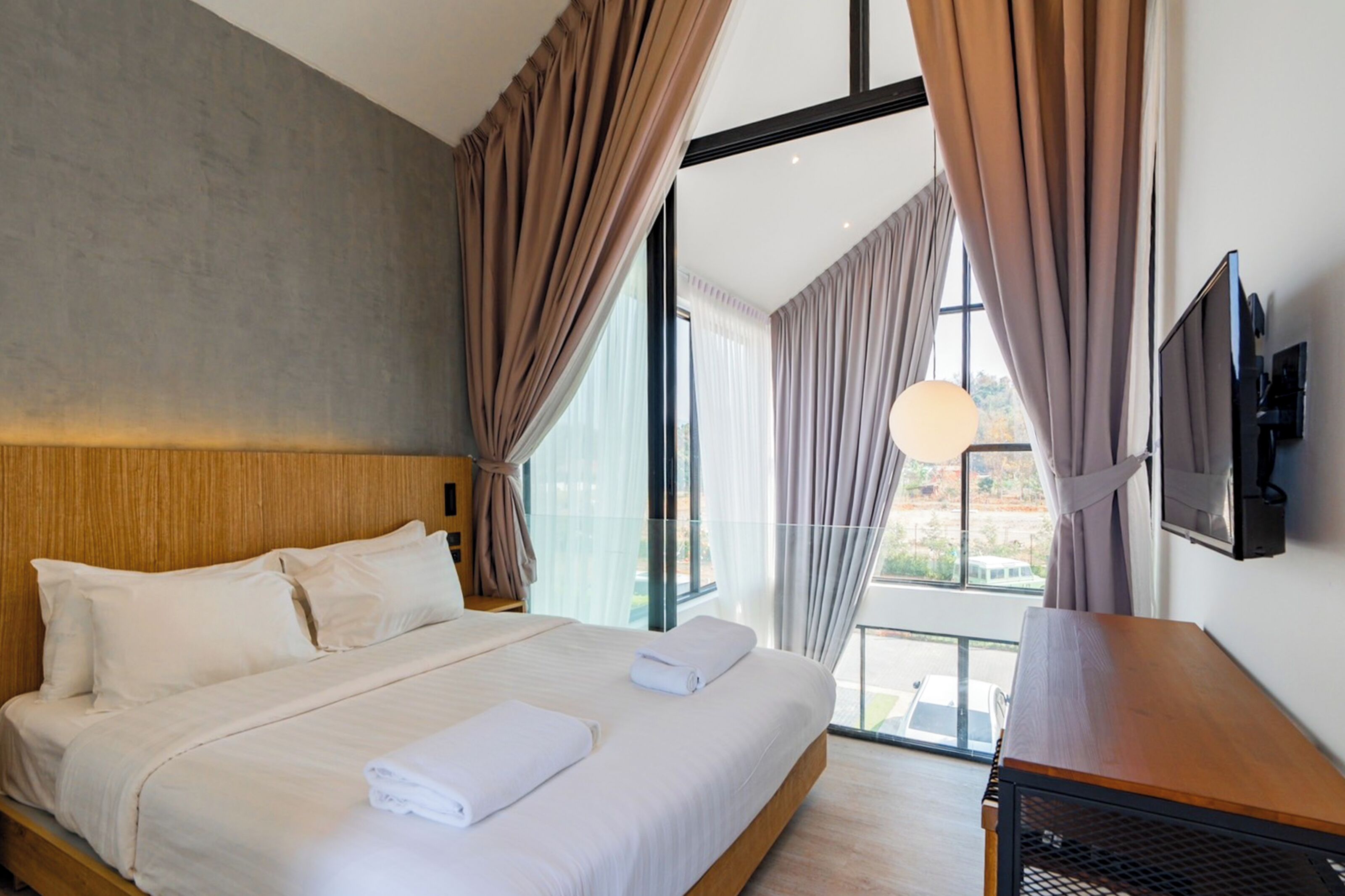 8 Valley Khaoyai