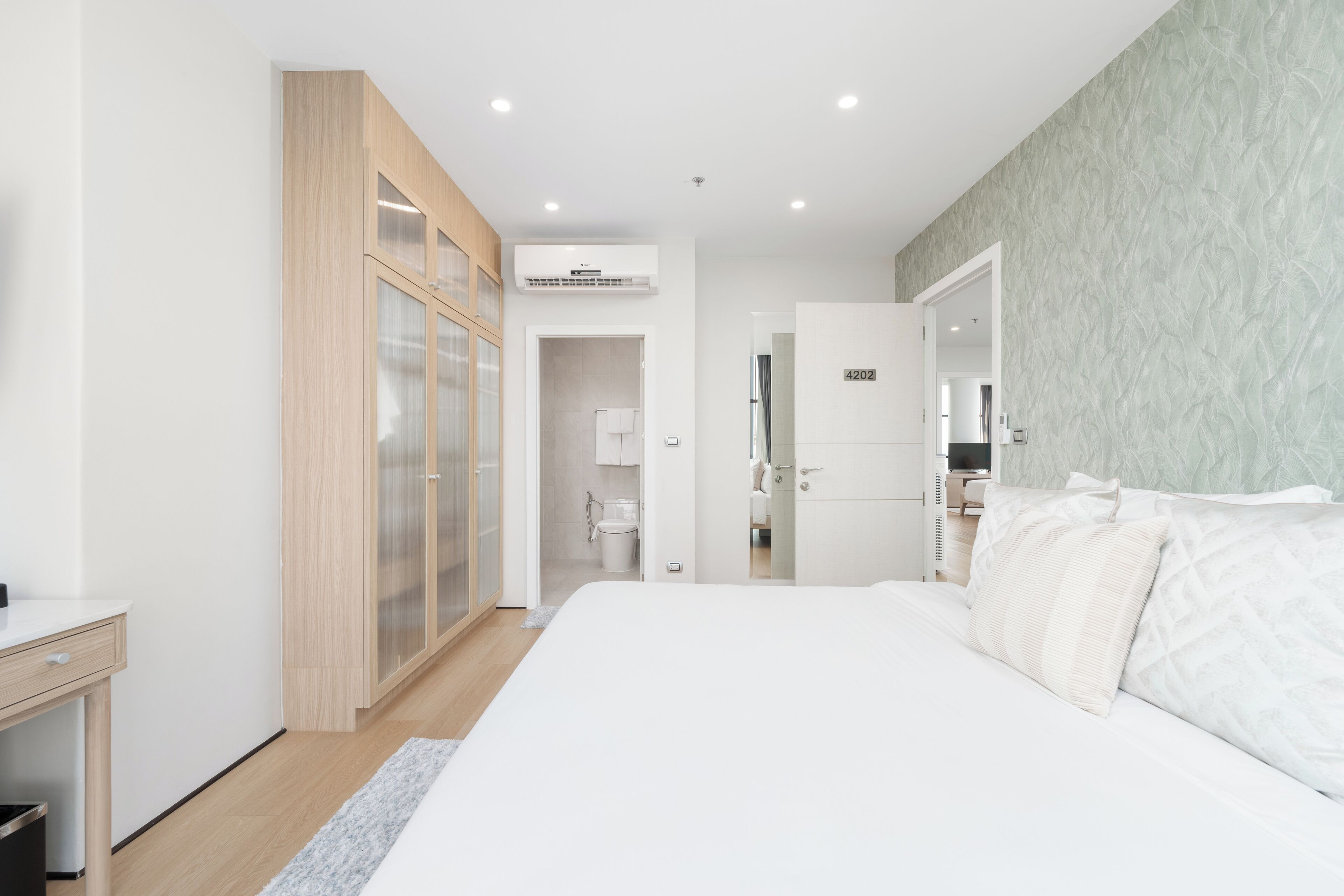 Naka-Raj Escape Hotel