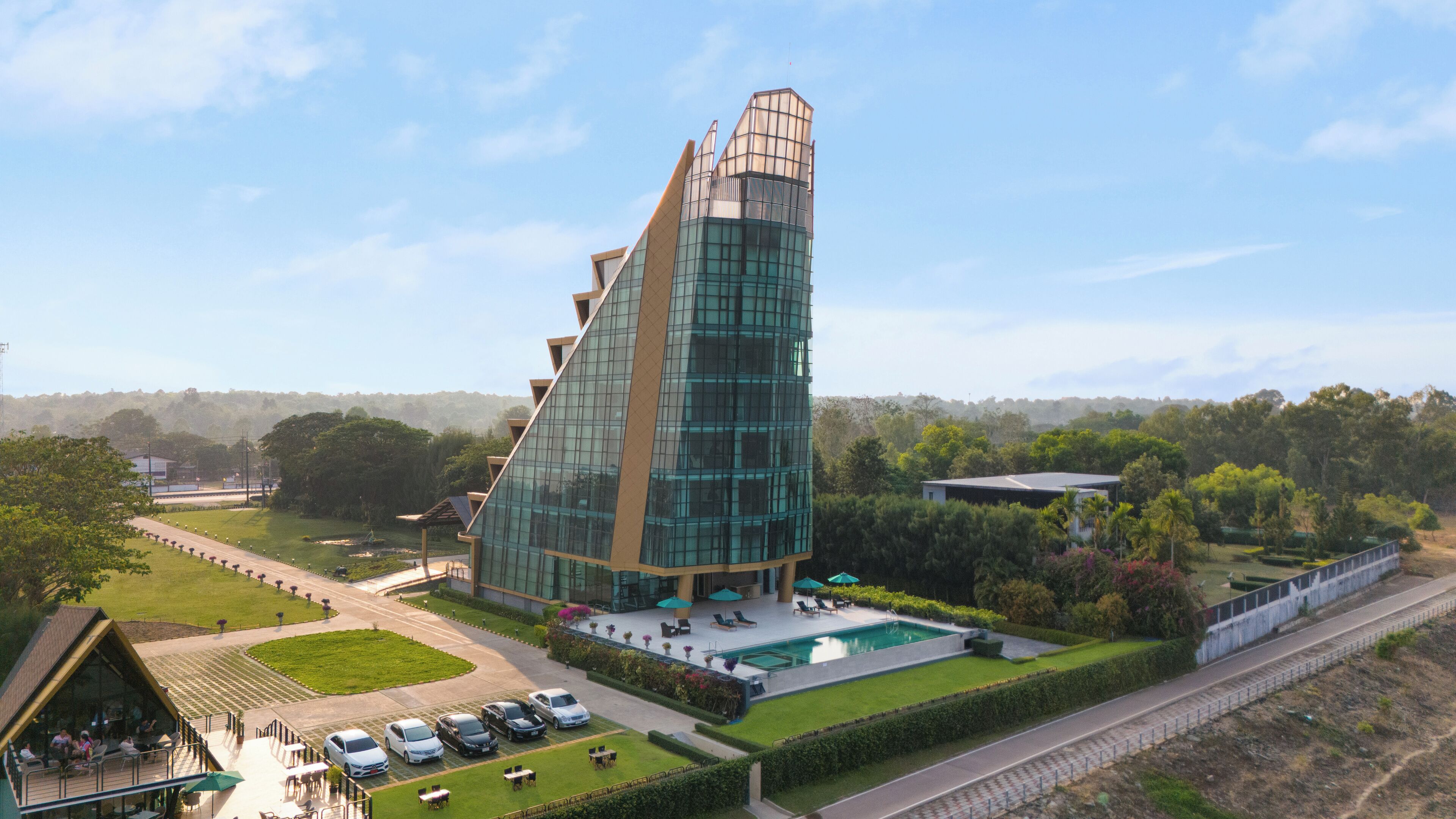 Naka-Raj Escape Hotel