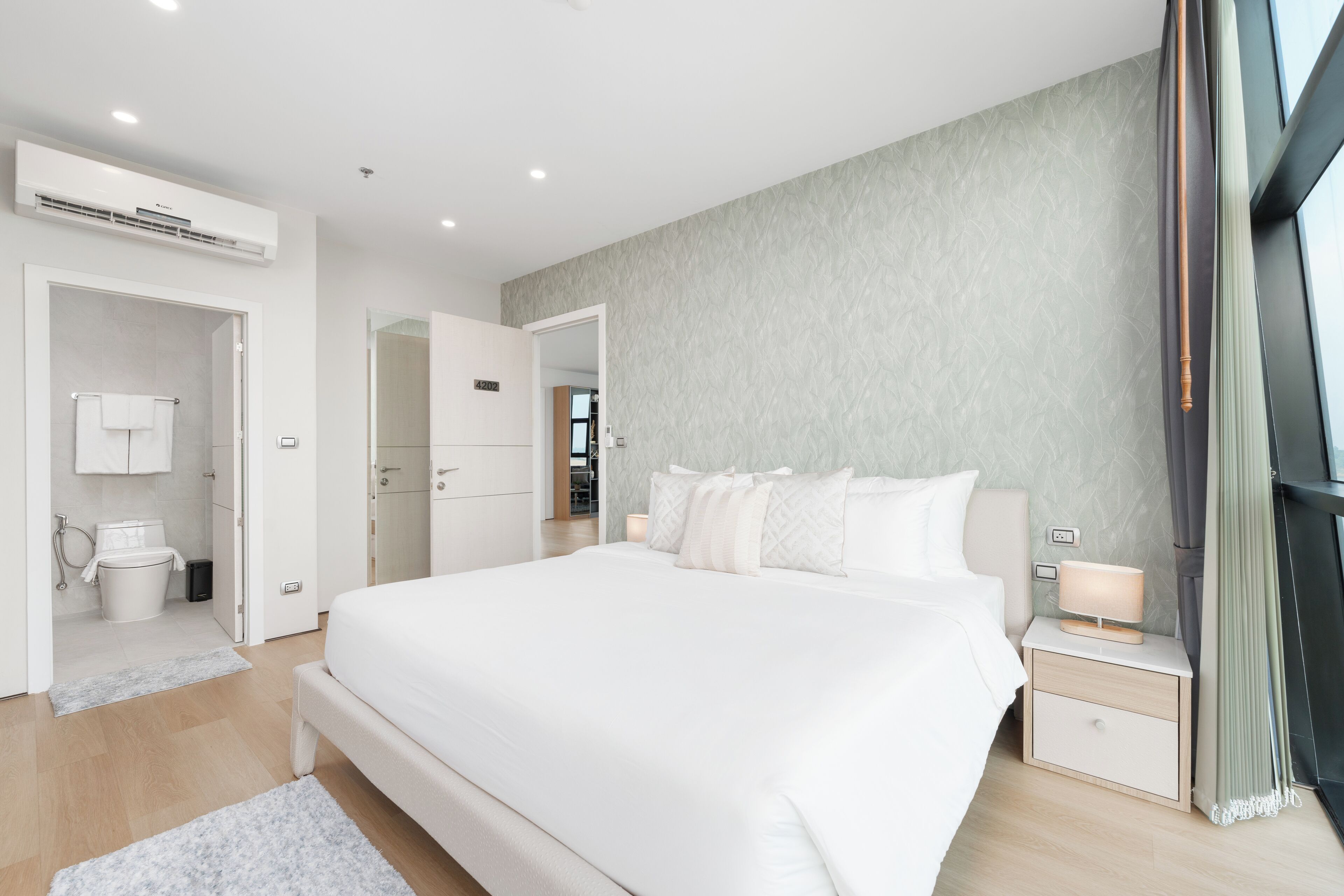 Naka-Raj Escape Hotel