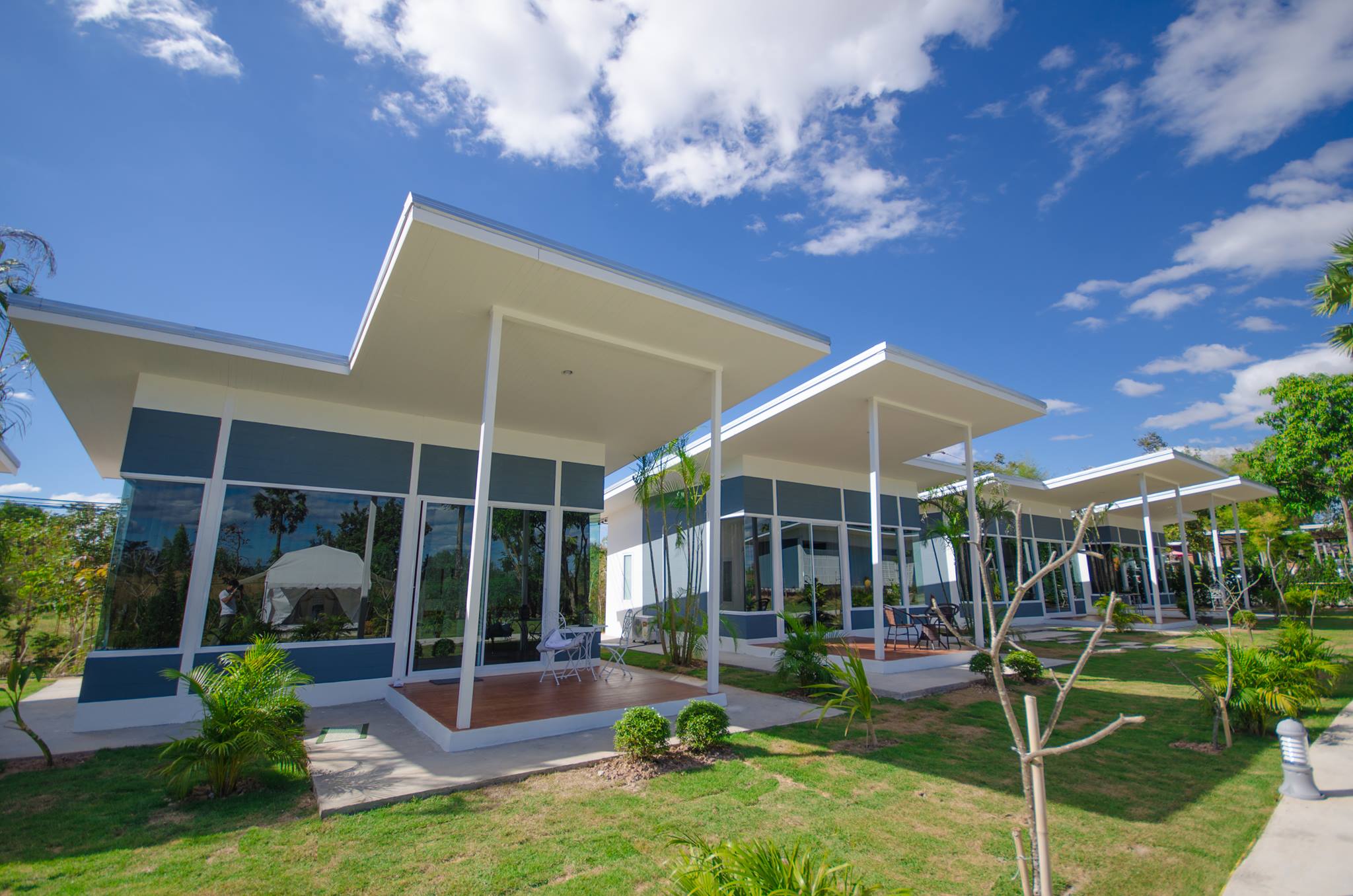 Bluemoon Riverside Resort