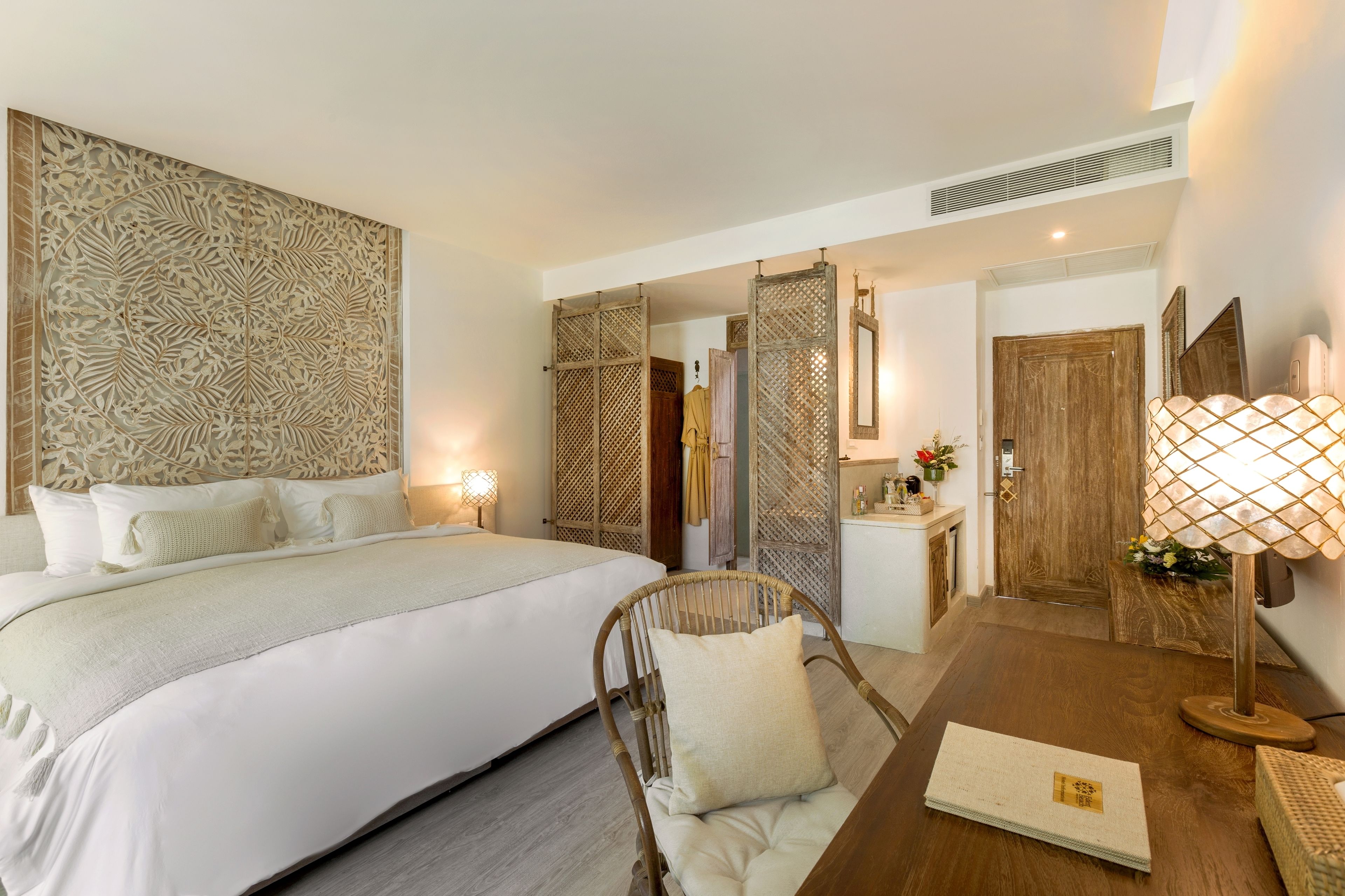 Eden Beach Resort & Spa, a Lopesan Collection Hotel