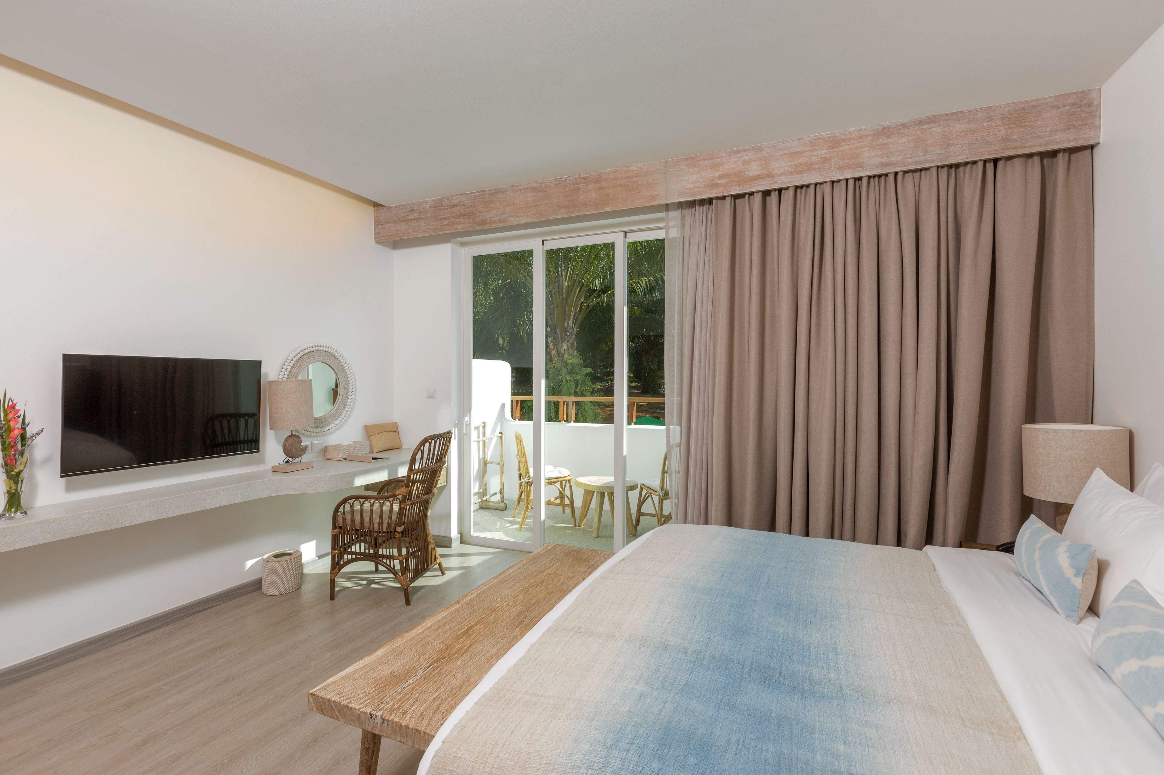 Eden Beach Resort & Spa, a Lopesan Collection Hotel