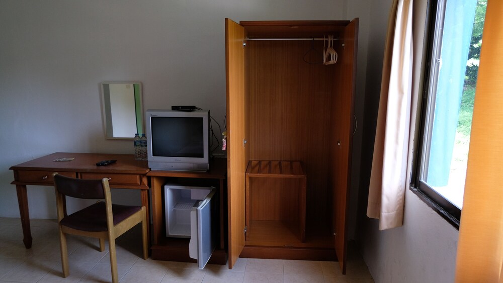 Khaolak Seafan Bed and Breakfast