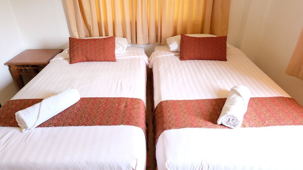 Khaolak Seafan Bed and Breakfast