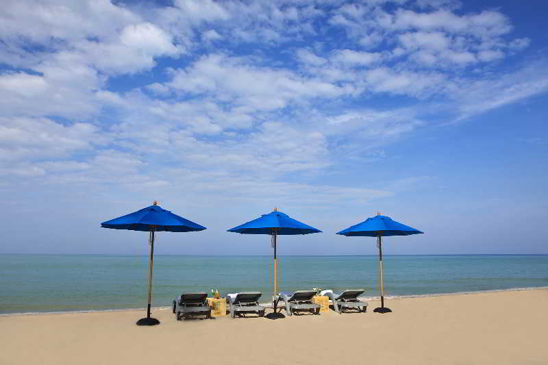 Outrigger Khao Lak Beach Resort