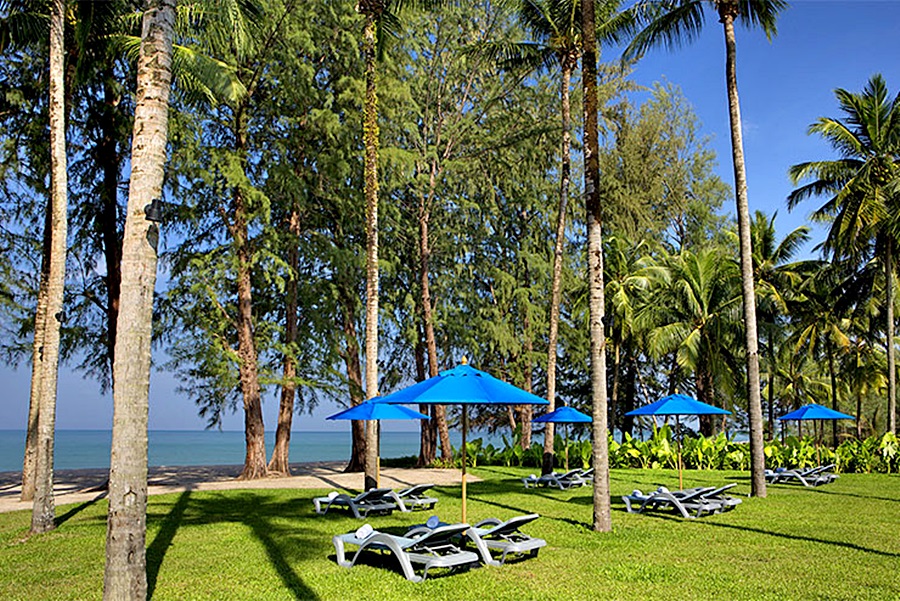 Outrigger Khao Lak Beach Resort