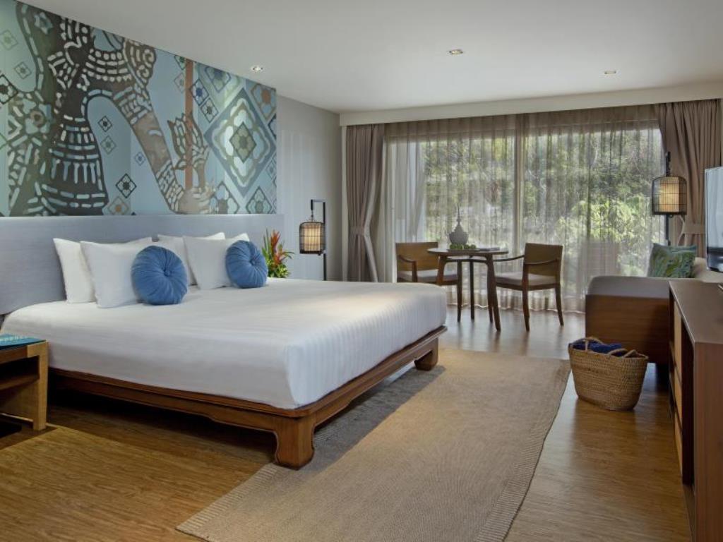 Outrigger Khao Lak Beach Resort