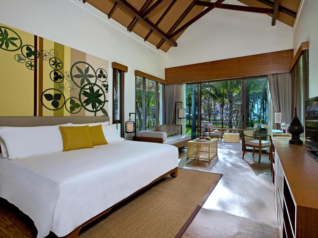 Outrigger Khao Lak Beach Resort