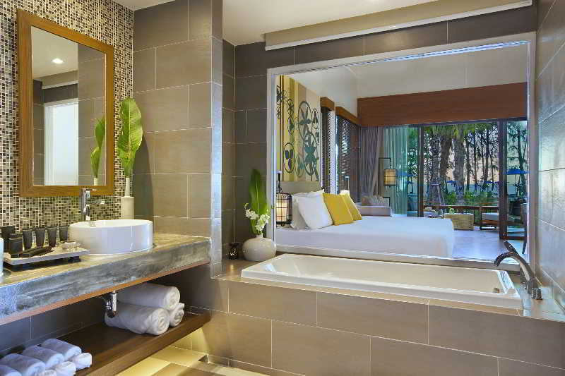 Outrigger Khao Lak Beach Resort