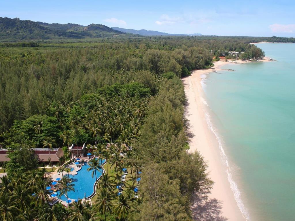 Outrigger Khao Lak Beach Resort