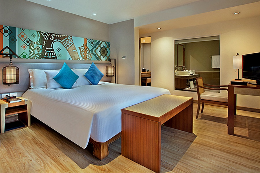 Outrigger Khao Lak Beach Resort