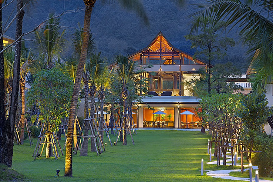 Outrigger Khao Lak Beach Resort