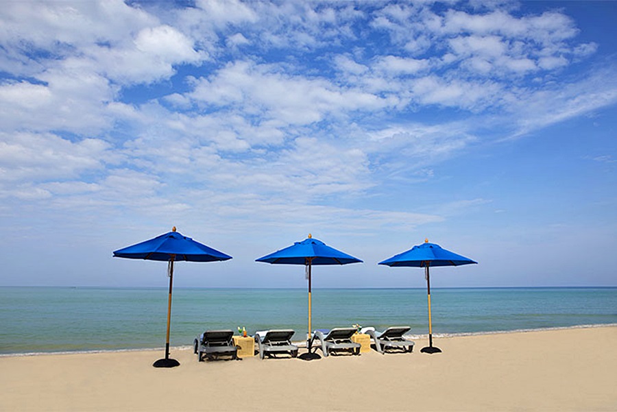 Outrigger Khao Lak Beach Resort