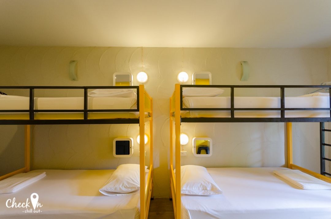 Monkey Dive Hostel Khaolak