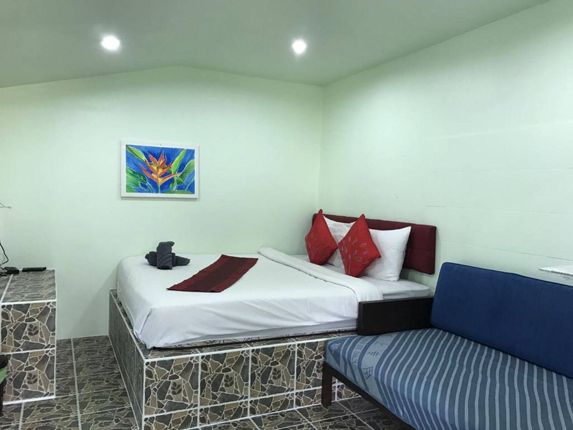 Riverside Guesthouse