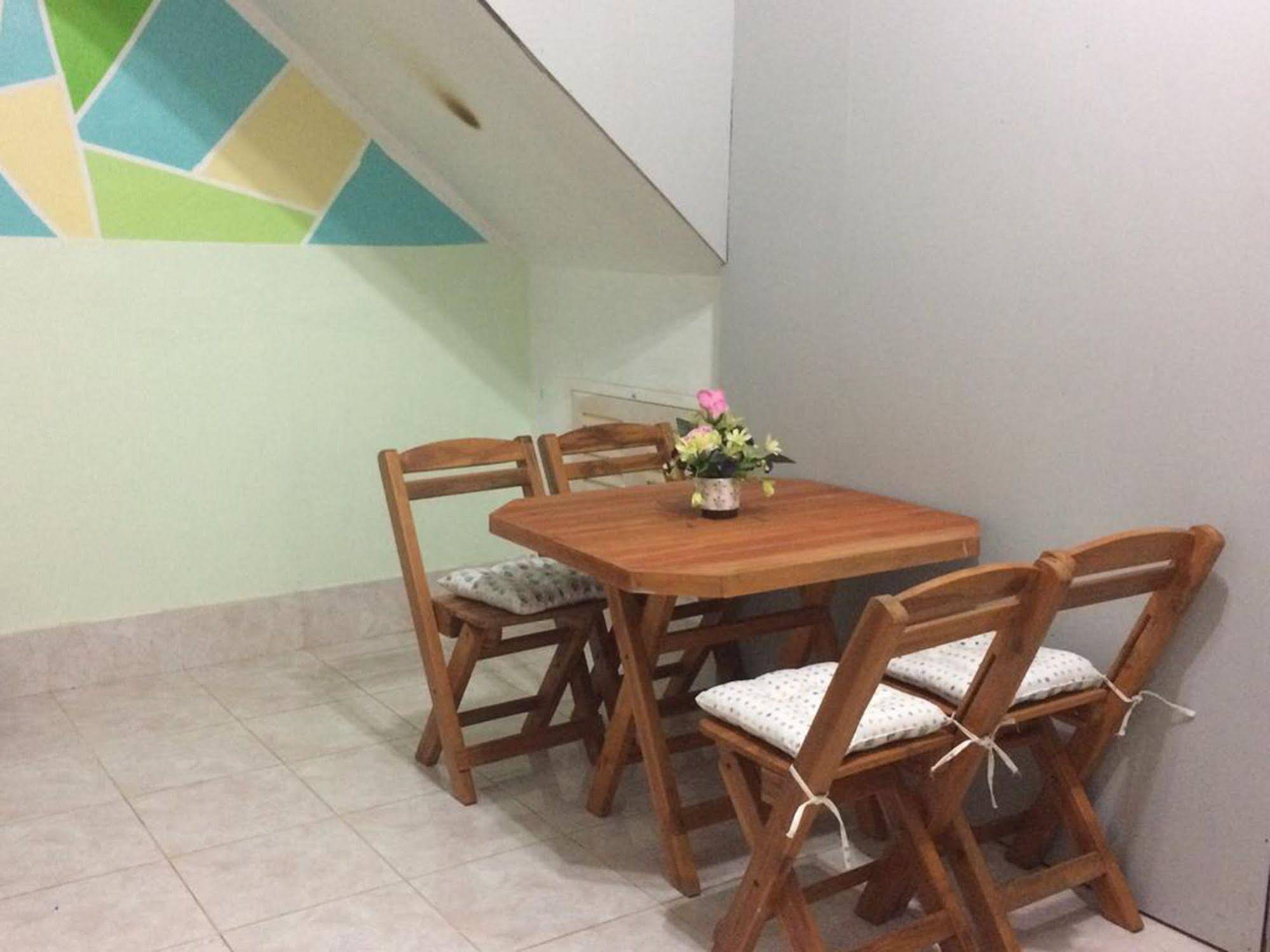 Riverside Guesthouse