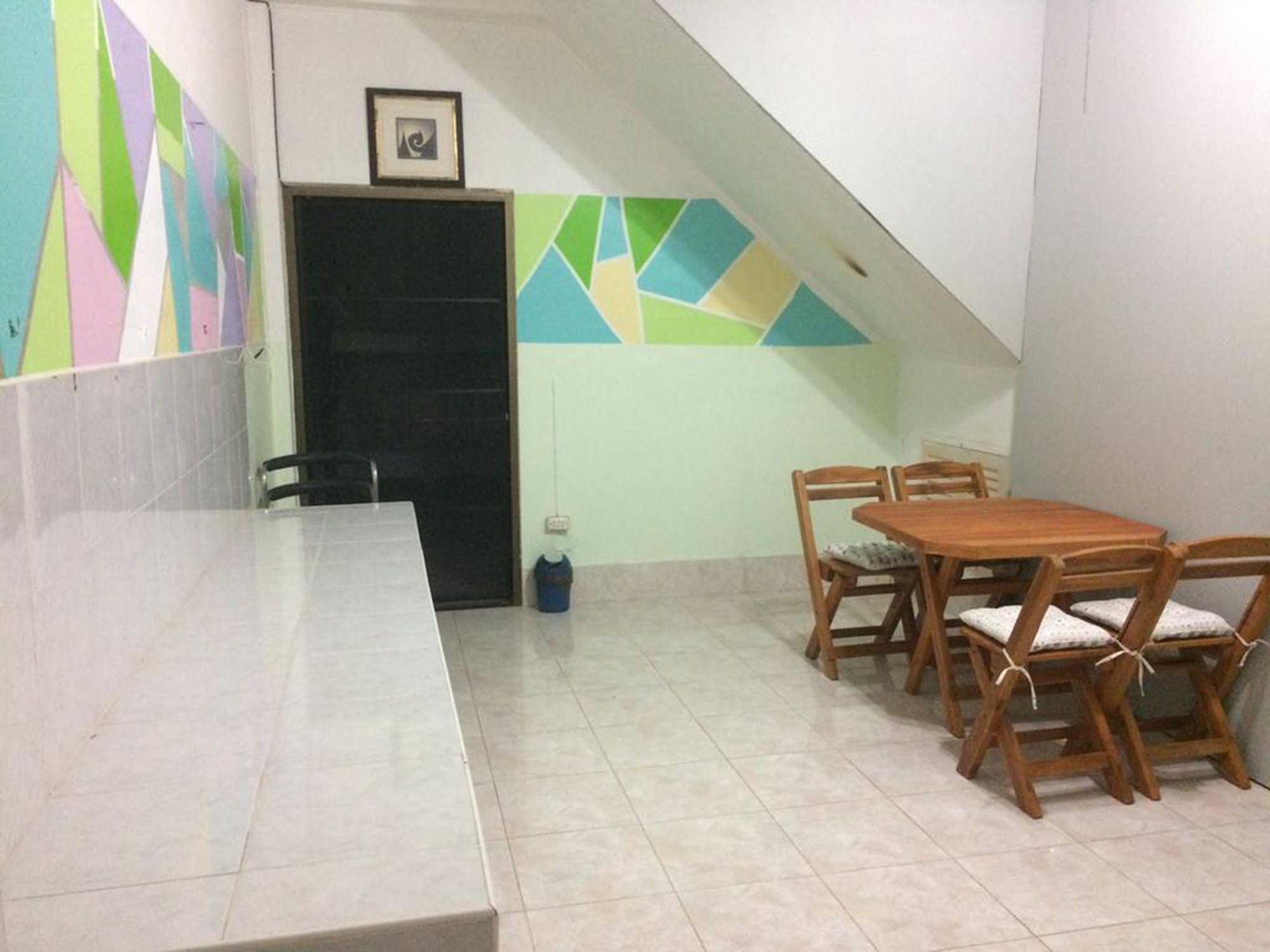 Riverside Guesthouse