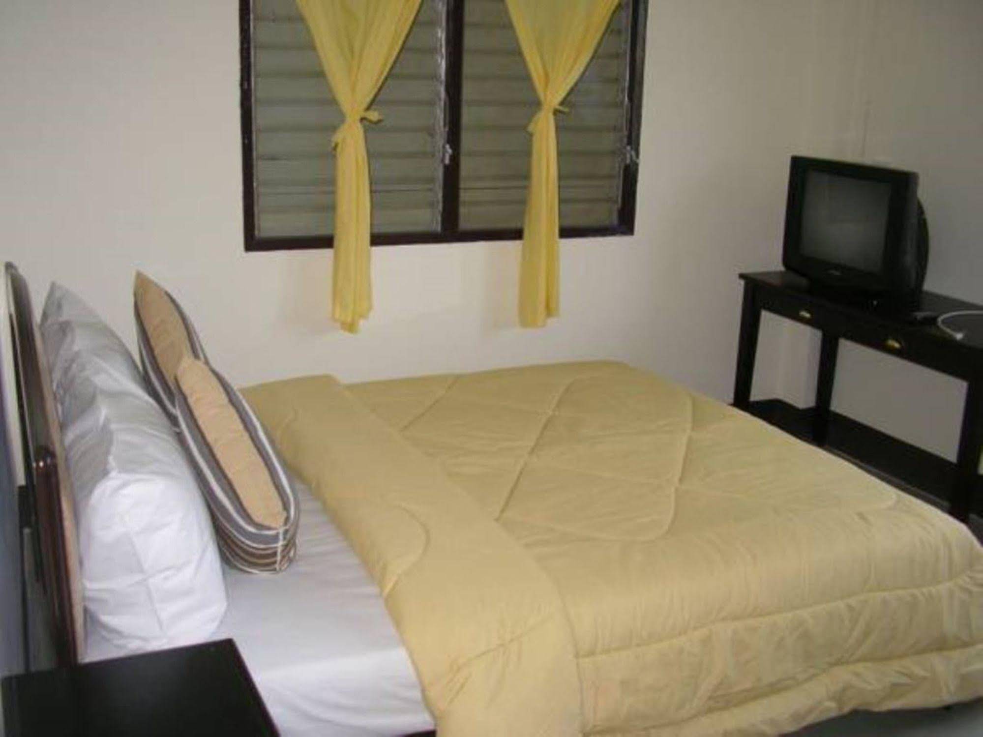 Riverside Guesthouse