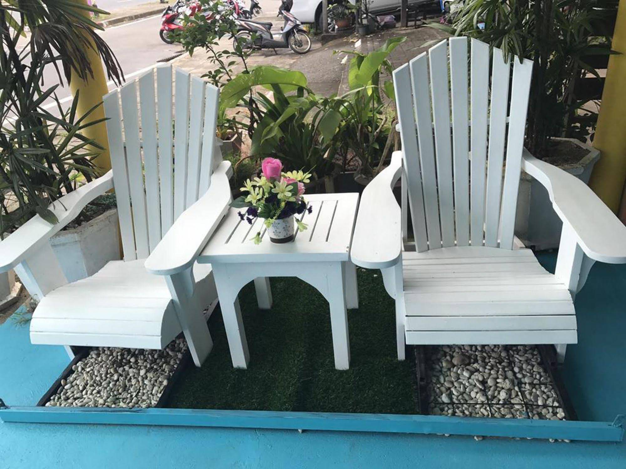 Riverside Guesthouse