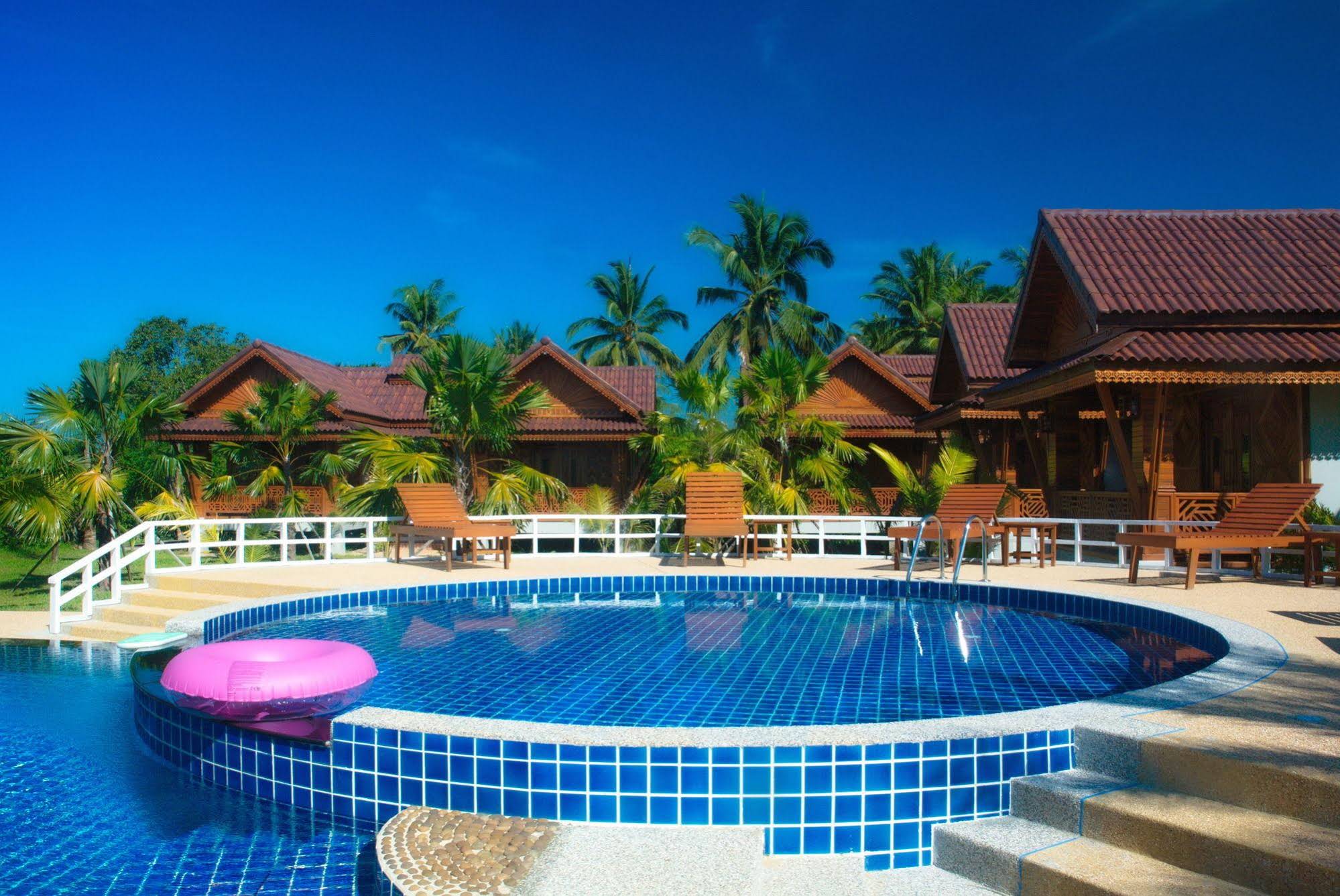 Sangsawan palace khaolak hotel