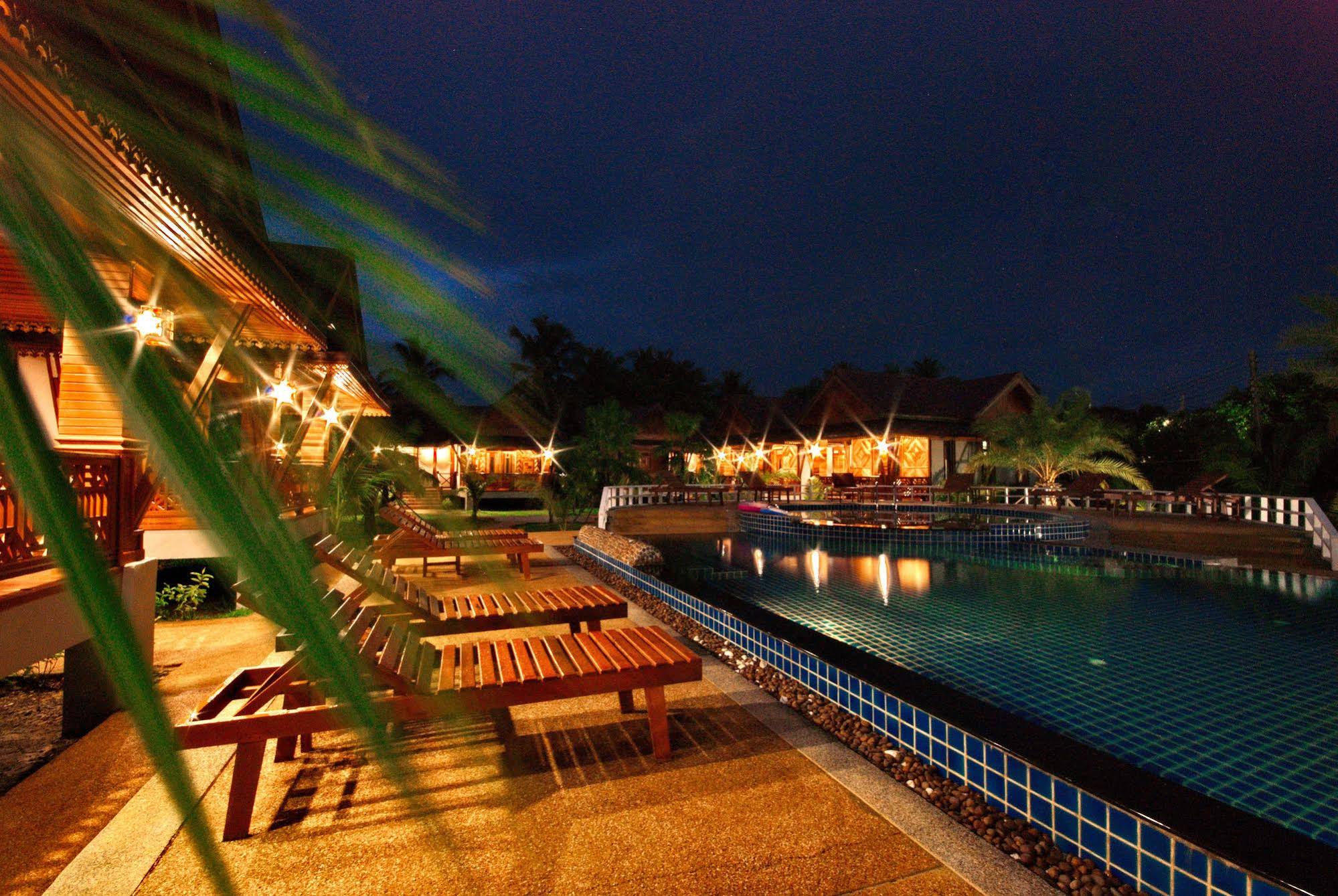 Sangsawan palace khaolak hotel