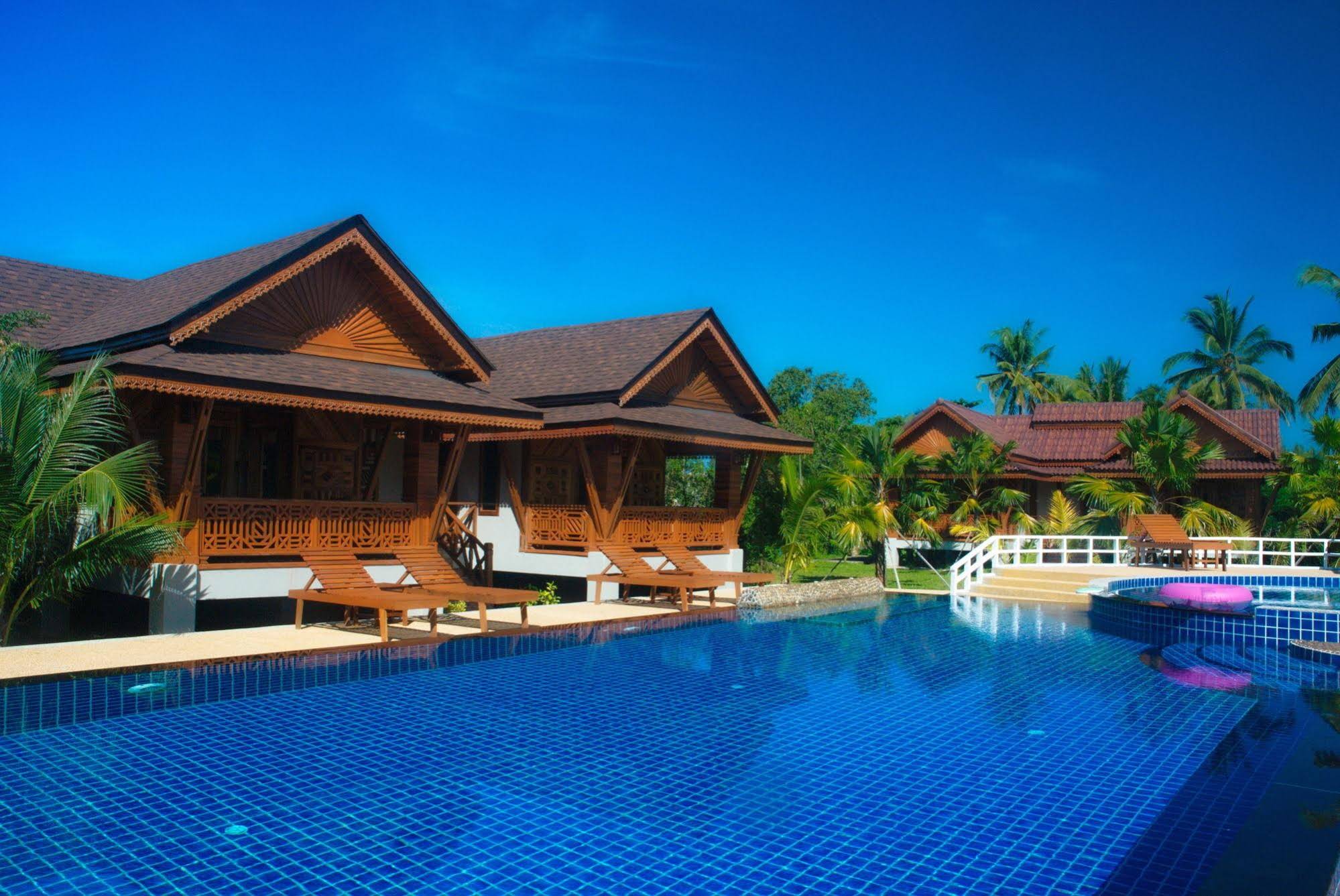 Sangsawan palace khaolak hotel