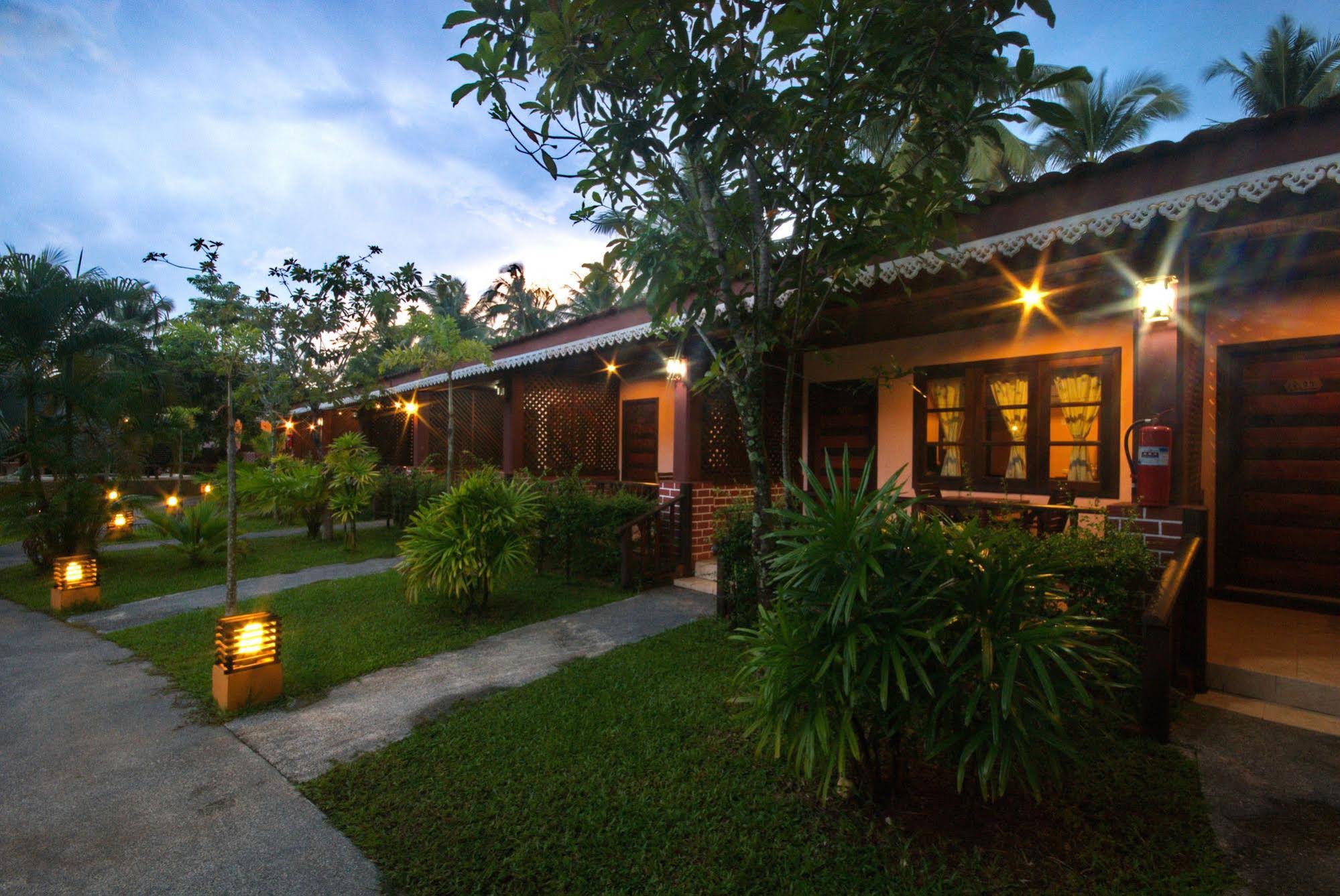 Sangsawan palace khaolak hotel
