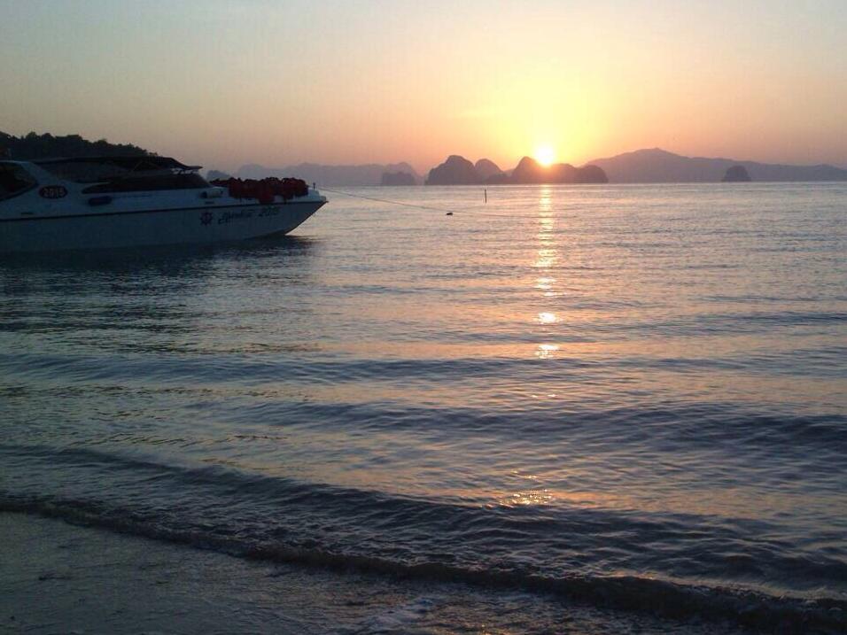 Pasai Beach Lodge