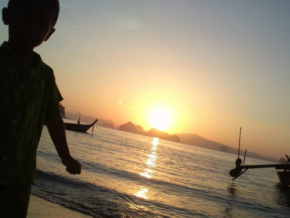 Pasai Beach Lodge