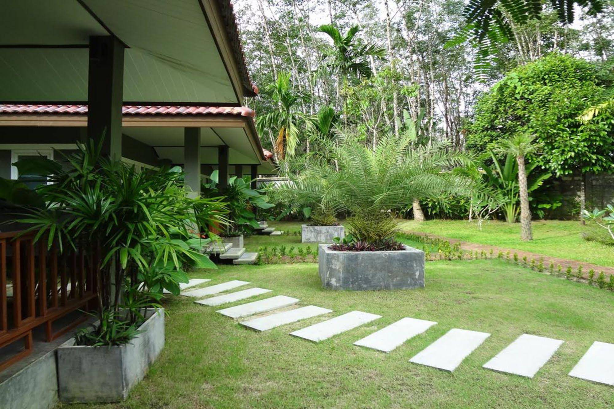 Khaolak Yama Resort