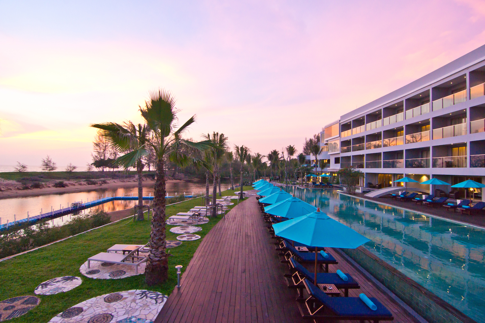 Le Coral Hideaway Beyond