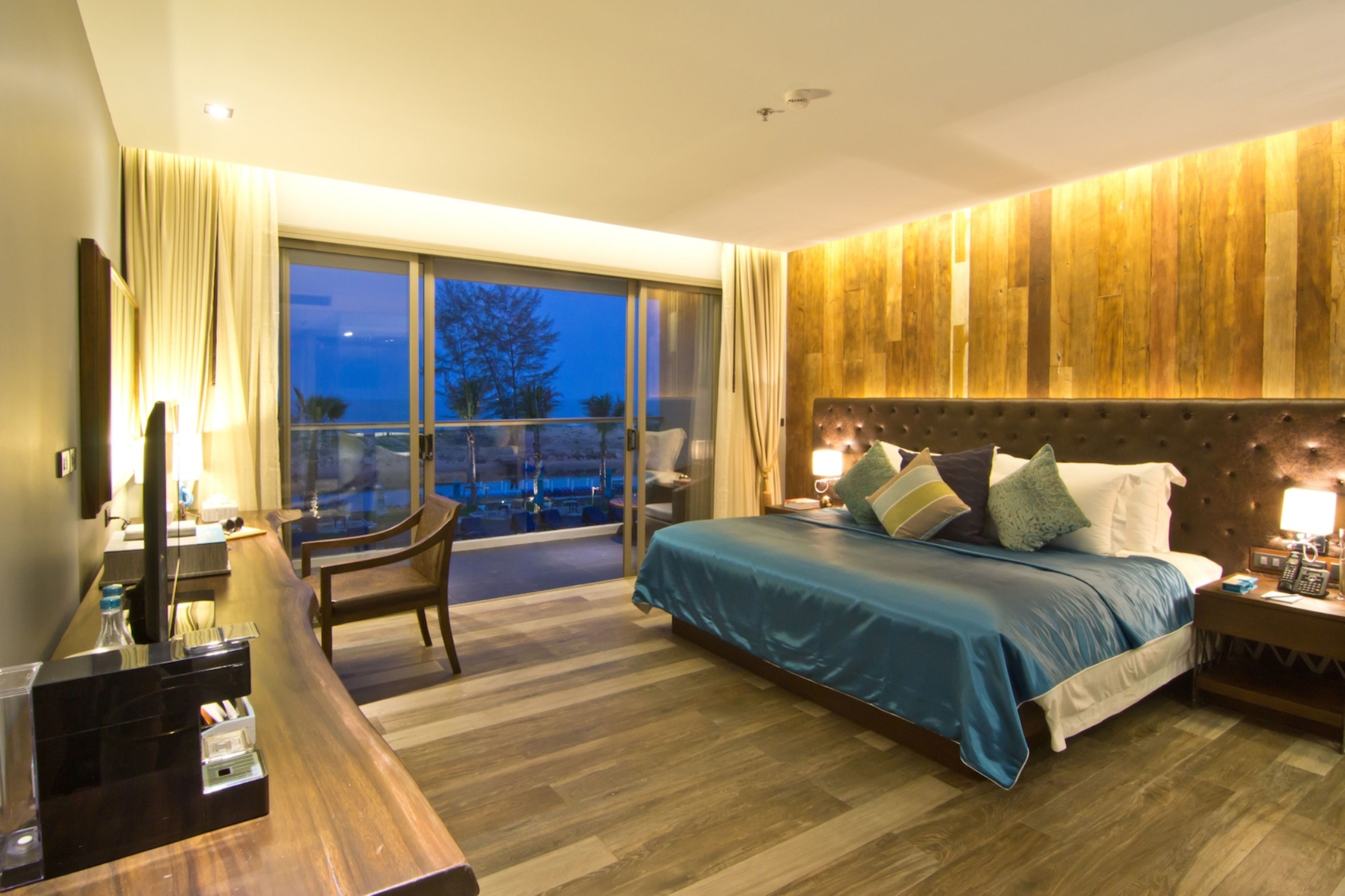 Le Coral Hideaway Beyond