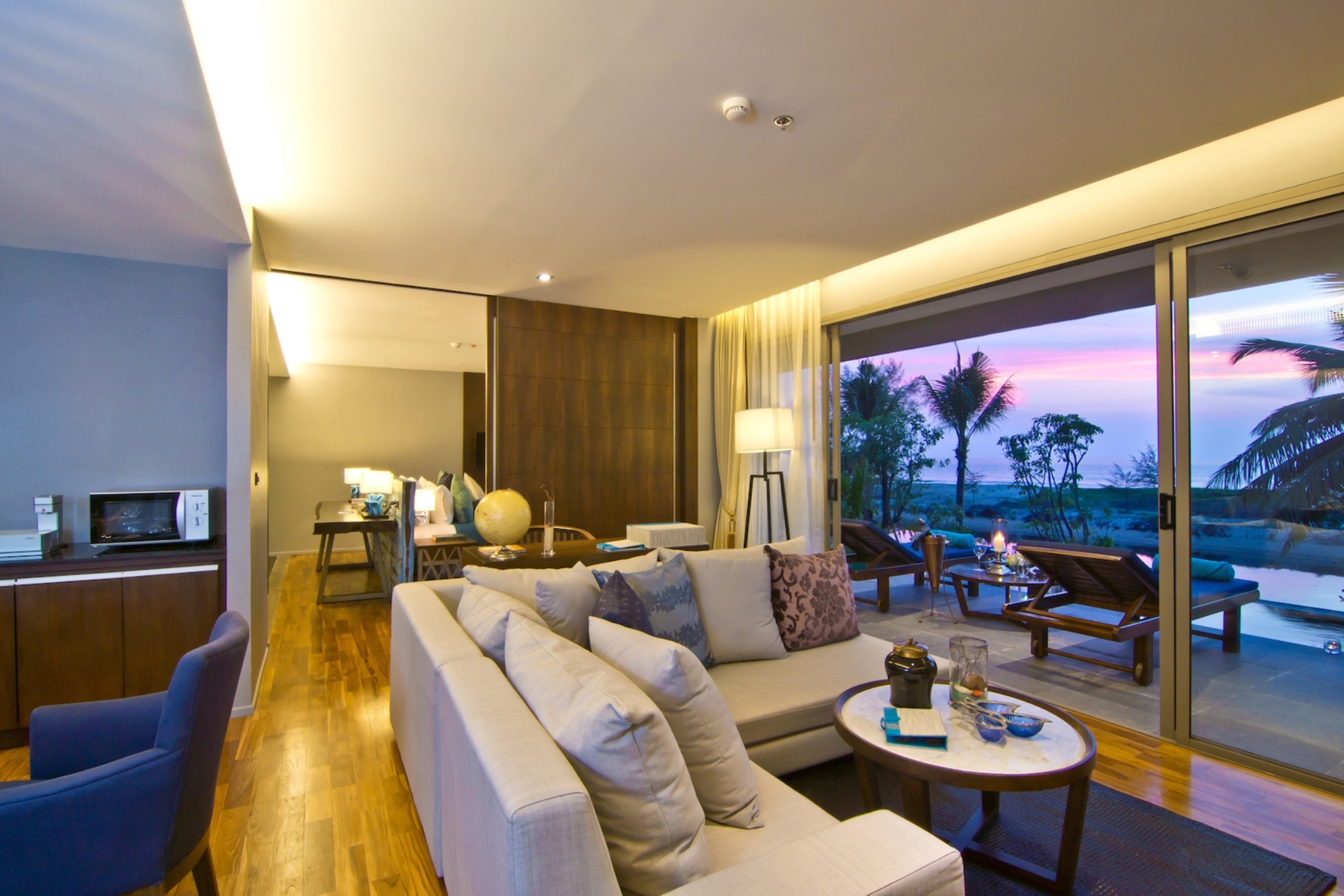 Le Coral Hideaway Beyond