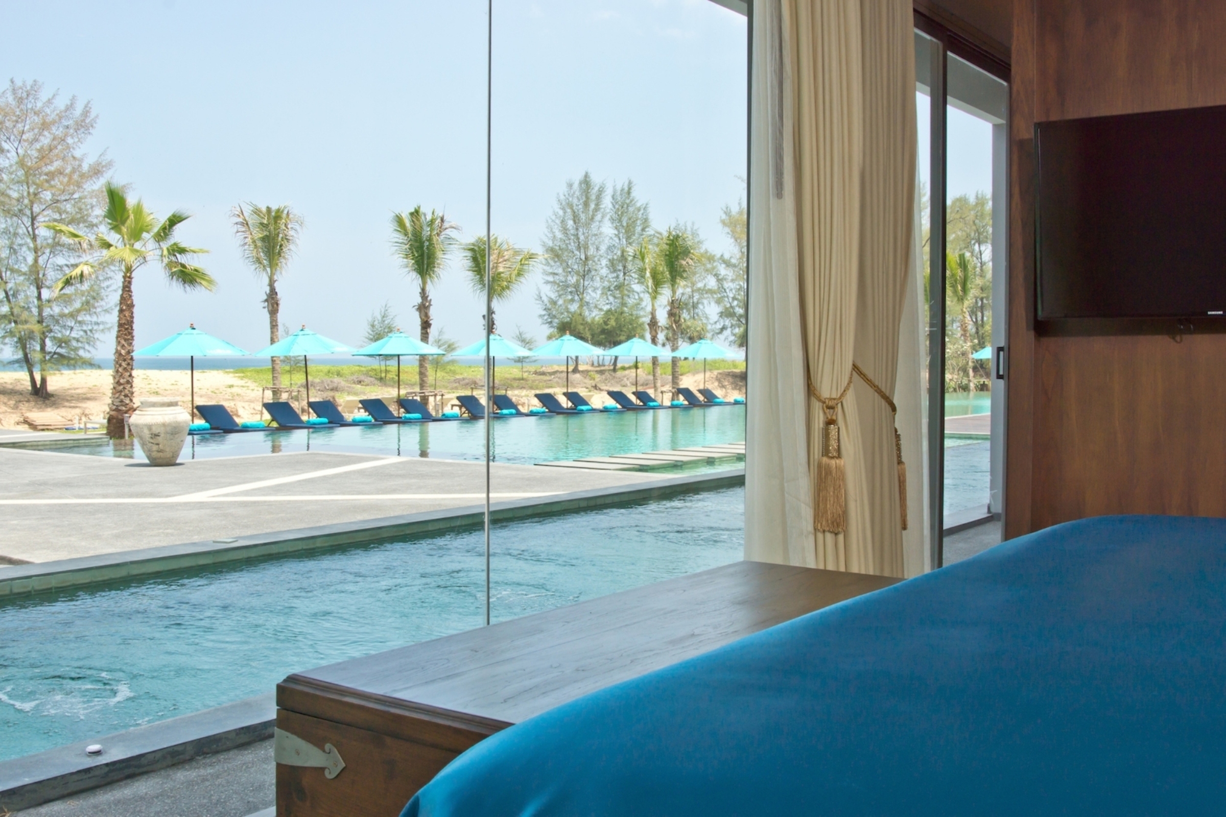 Le Coral Hideaway Beyond